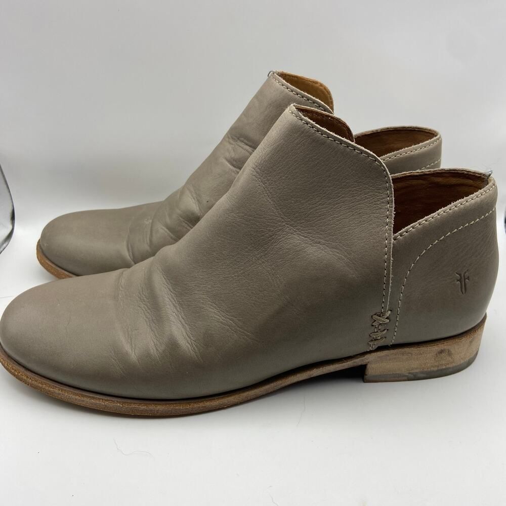 Frye Women’s 9.5 Gray Leather Ankle Booties Minimalist Artisan Slip On Boots